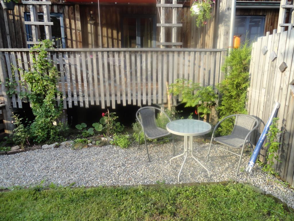 Villa Holzhaus mit grüner Aussicht zum Erholen Burgheim Exterior foto